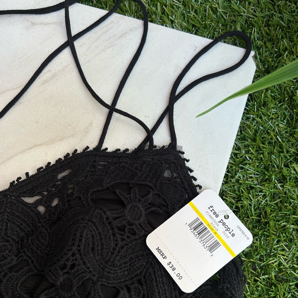 Free People black Lace bralette New without Tags size Medium M - Picture 10 of 10